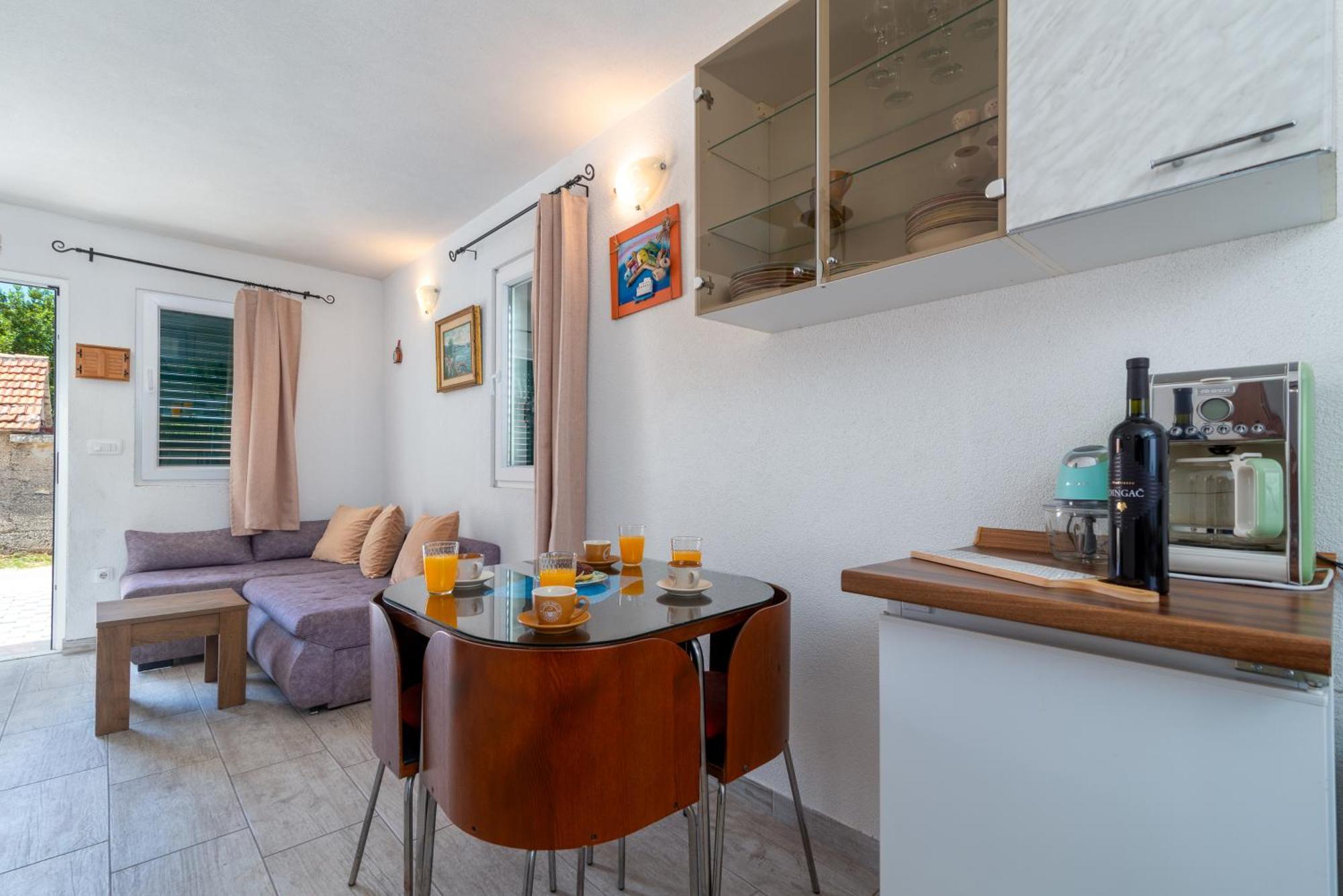 Studio Apartment Dona Trogir Exterior foto